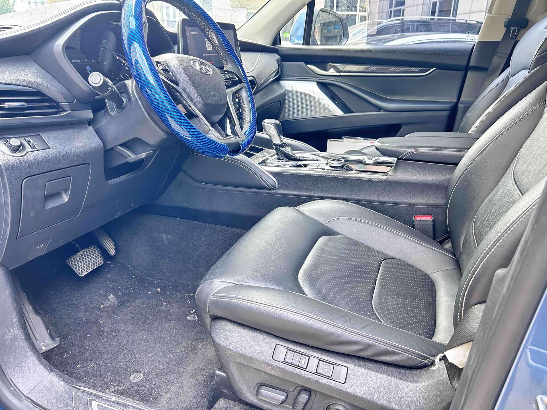 Maxus D90, 2017 12