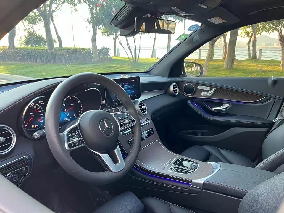 Mercedes-Benz GLC Mercedes-Benz GLC