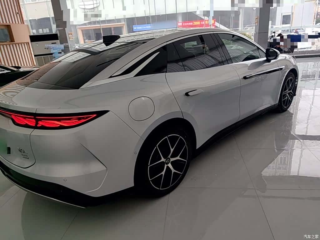 BYD Han, 2025 все фото