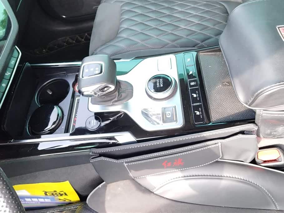 Hongqi HS5 Hongqi HS5