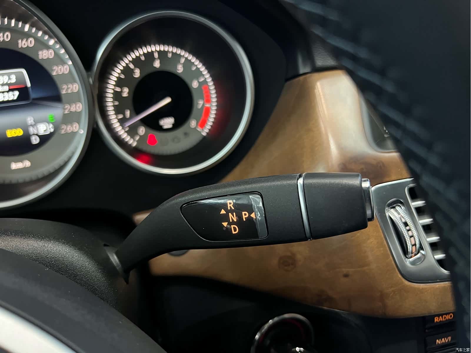 Mercedes-Benz CLS, 2014 28