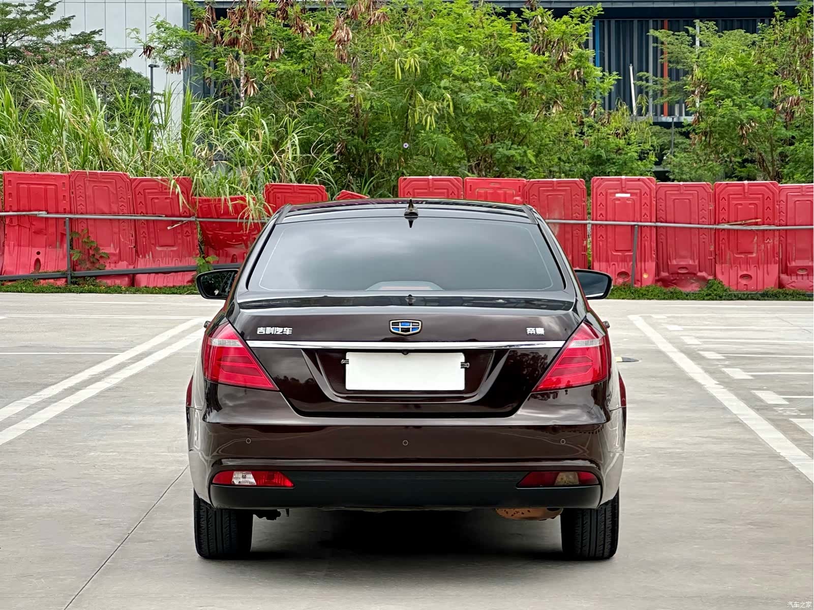 Geely Emgrand, 2017 все фото