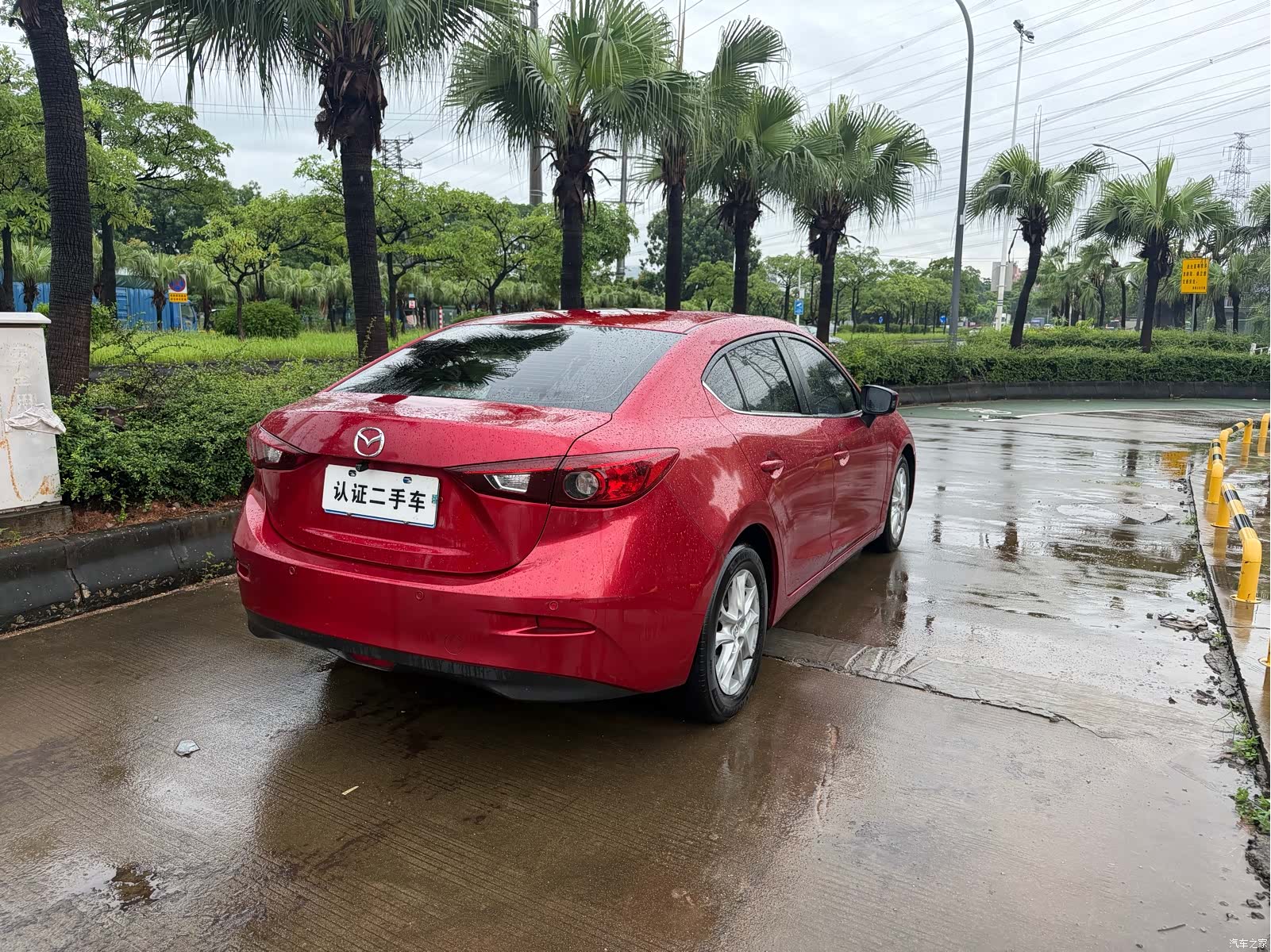 Mazda Mazda3, 2015 4