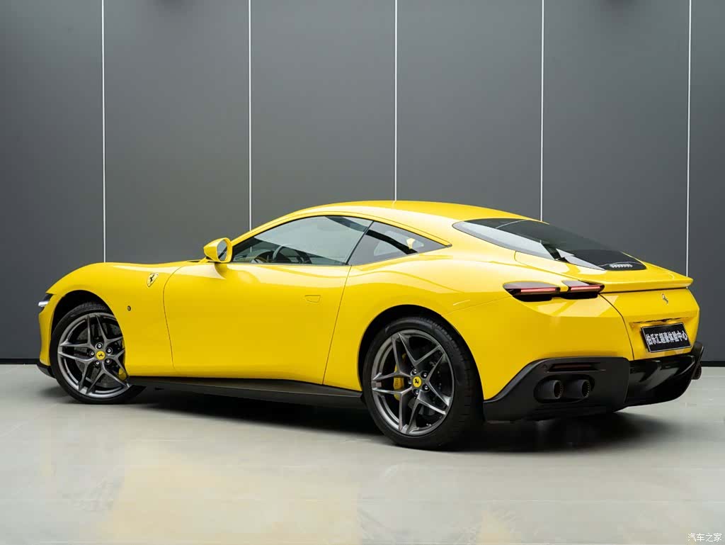 Ferrari Roma, 2023 7