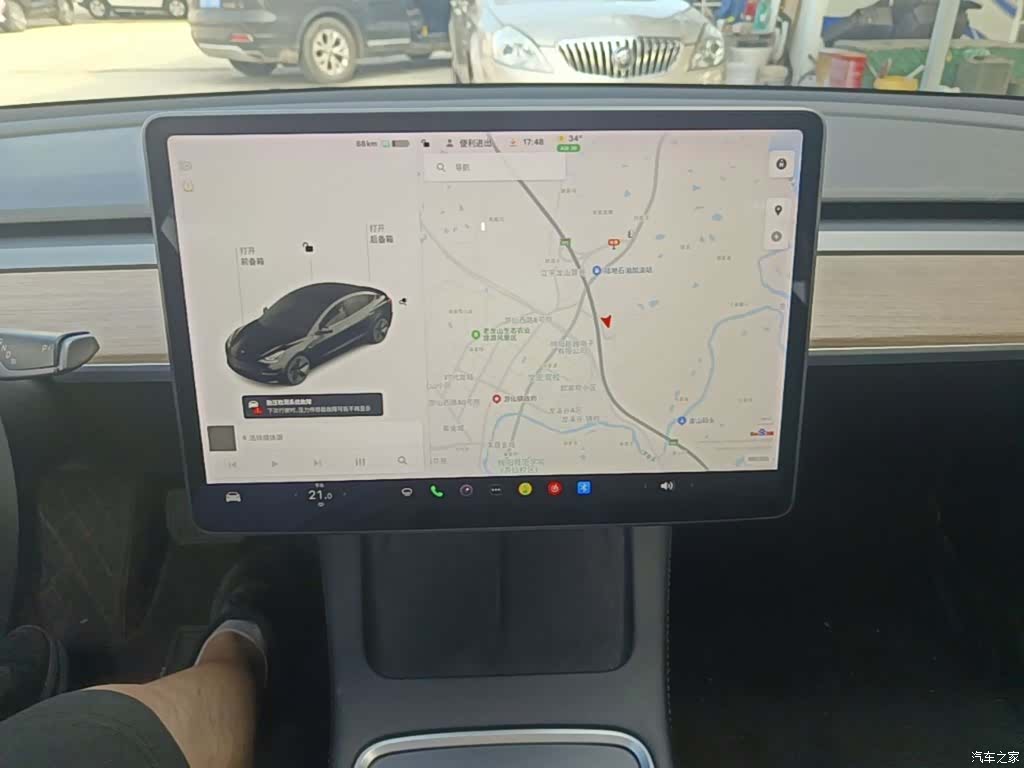 Tesla Model 3, 2021 13