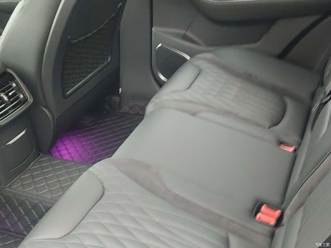 Hongqi HS5, 2024 9