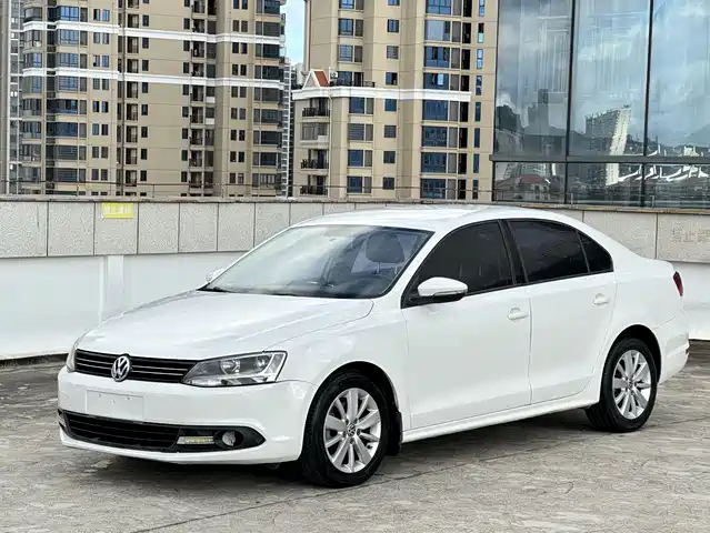 Volkswagen Sagitar 2014 — купить из Китая под заказ