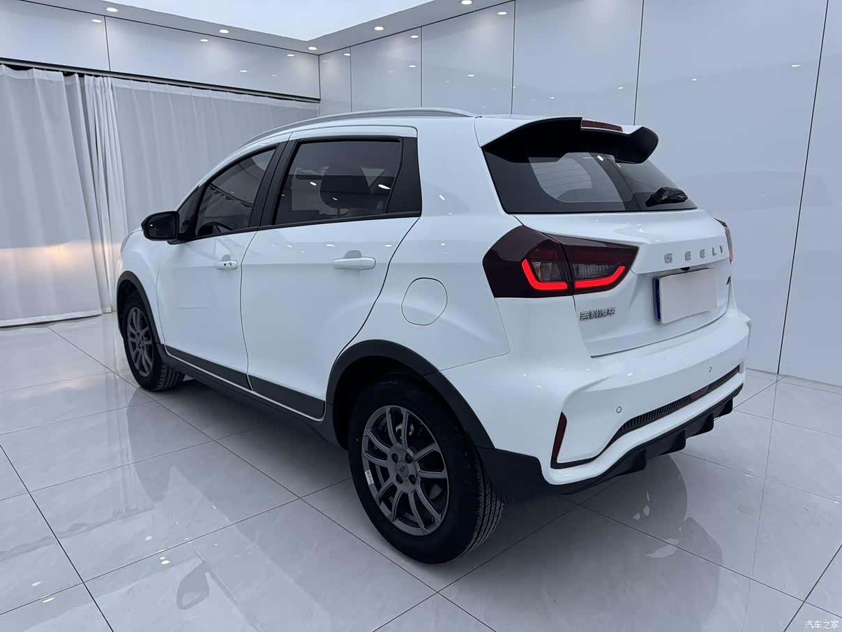Geely X3, 2022 4