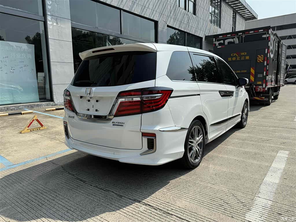 Honda Elysion, 2021 4