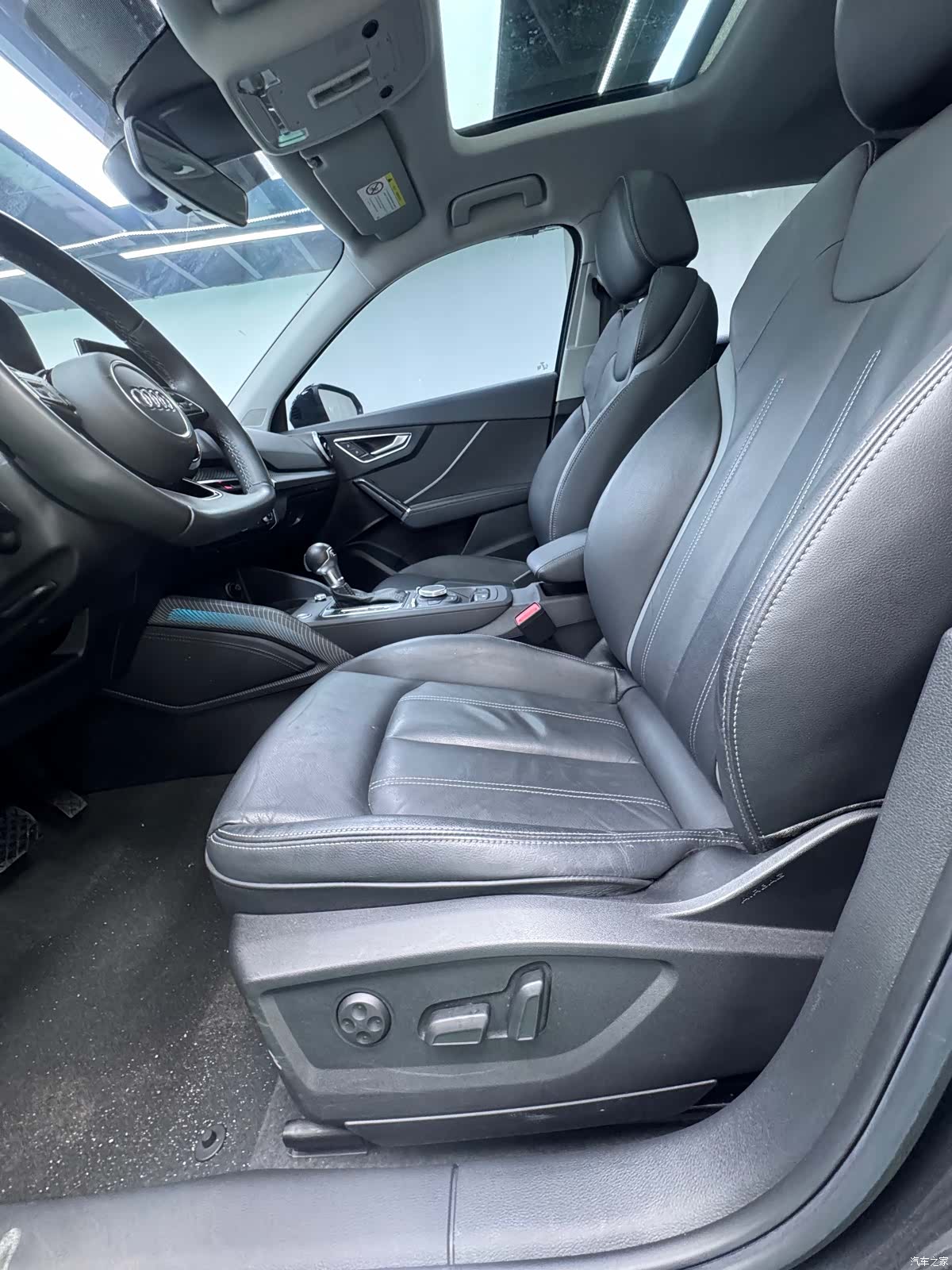 Audi Q2L, 2023 7