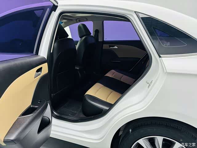 Chevrolet 320, 2021 8
