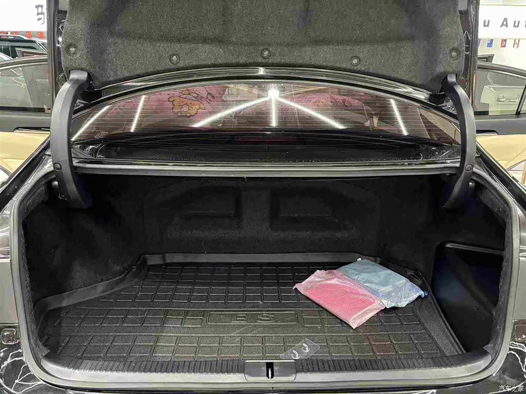Lexus ES, 2015 15