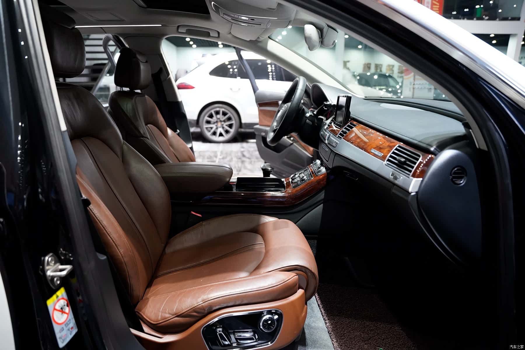 Audi A8L, 2014 8