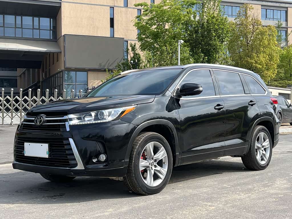 Toyota Highlander 2018 2.0T Luxury 7 мест V