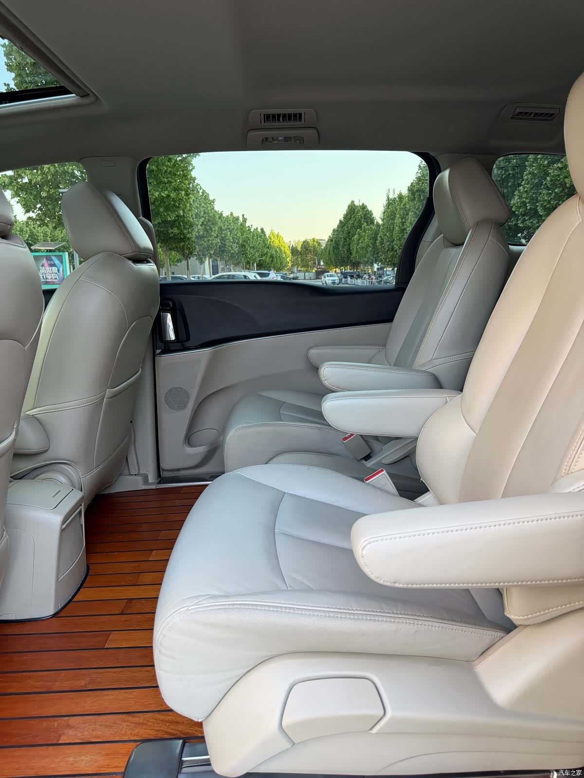Buick GL8, 2019 9