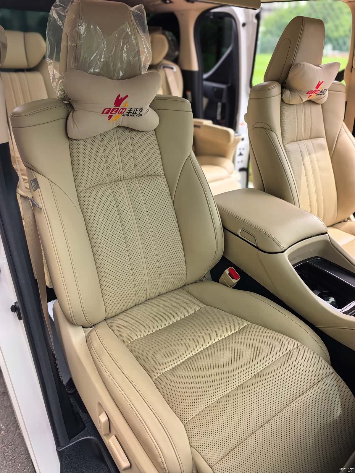 Toyota Vellfire, 2021 17