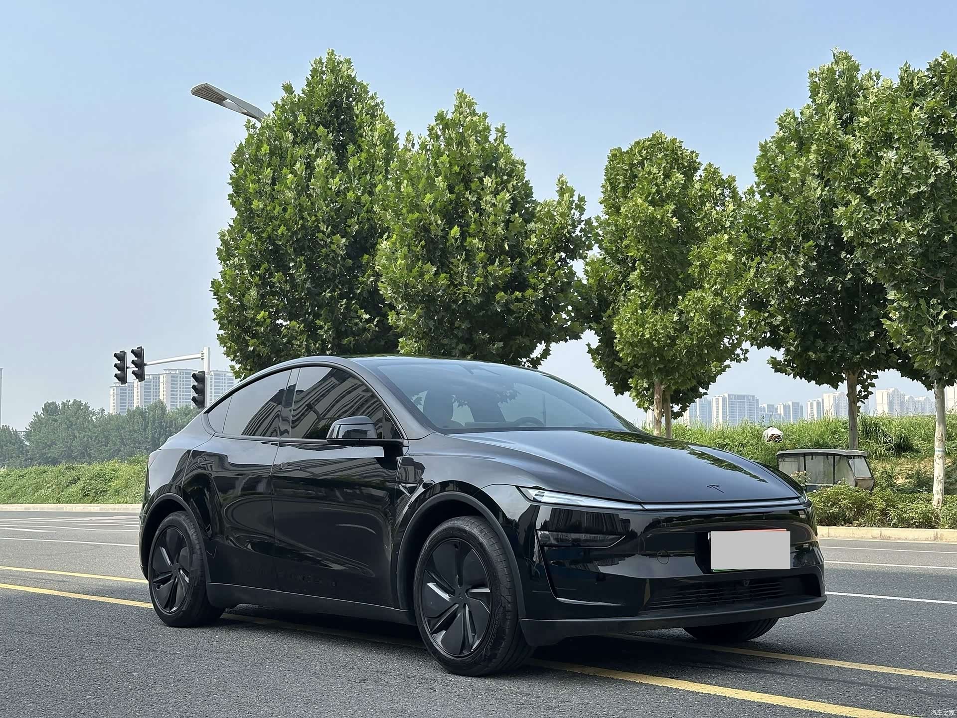 Tesla Model Y, 2026 3