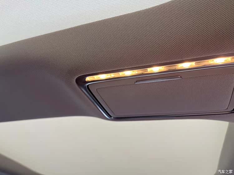 Mercedes-Benz E-Class, 2021 16