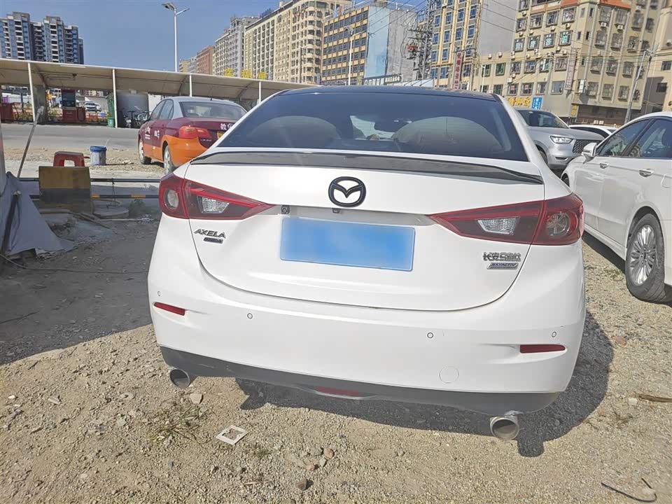 Mazda 3 Angkesaila