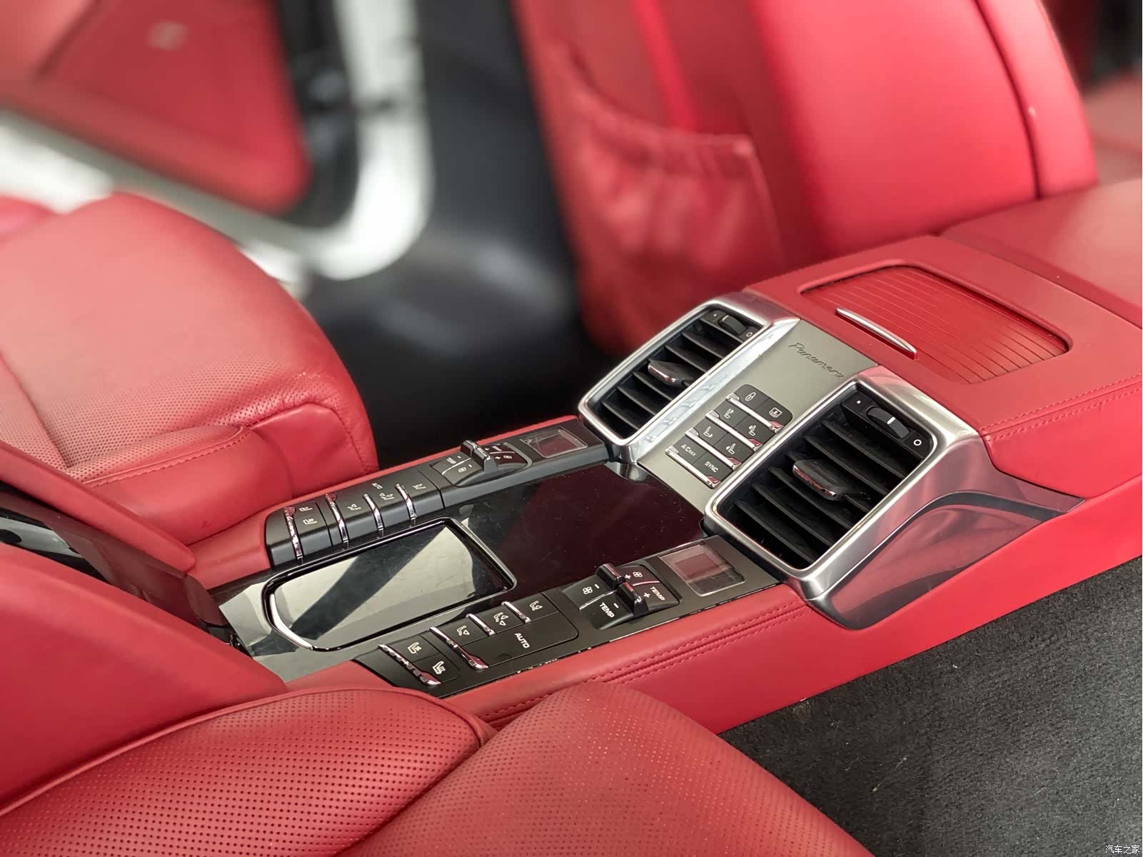 Porsche Panamera, 2012 9