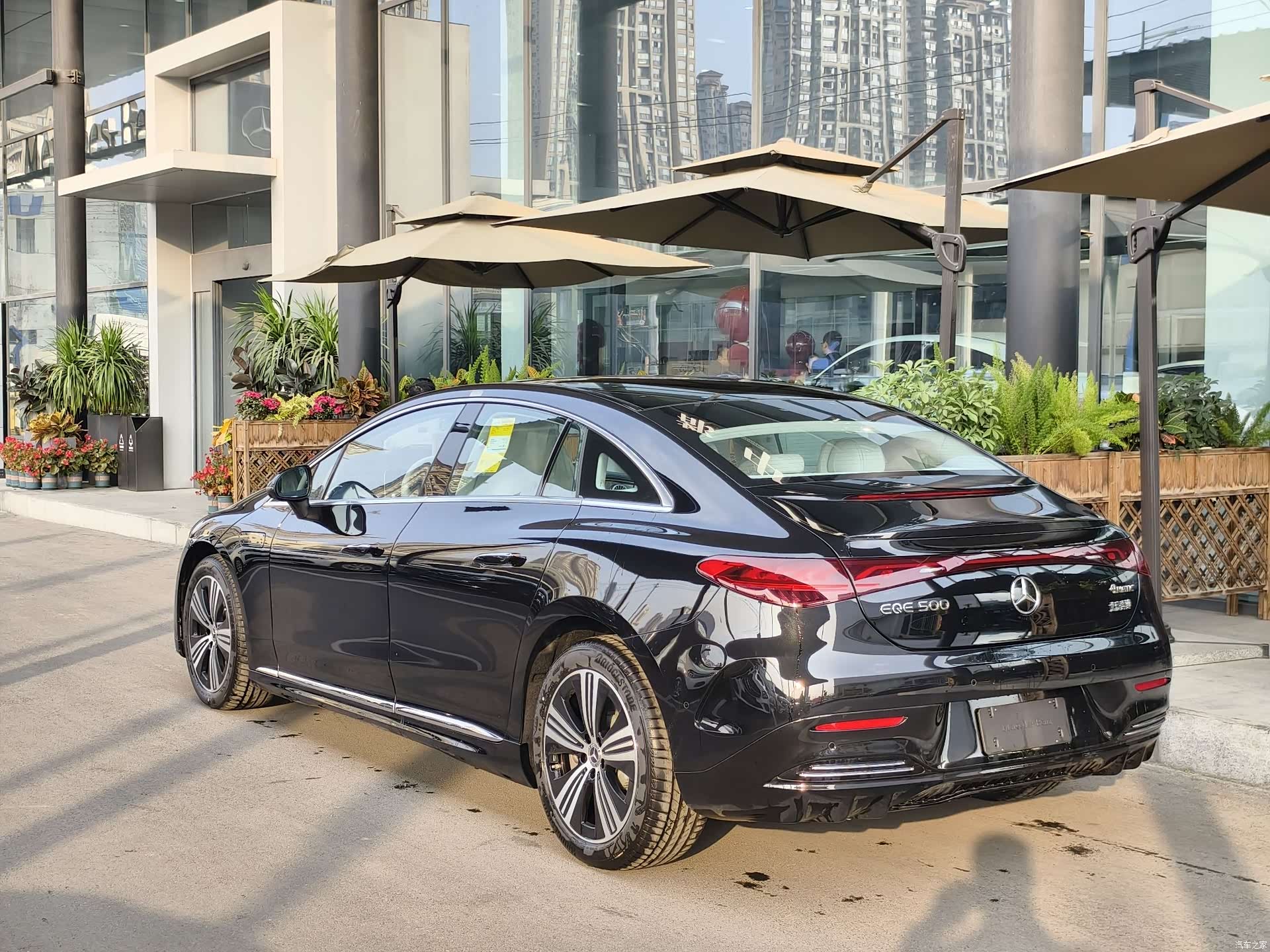 Mercedes-Benz EQE, 2025 7