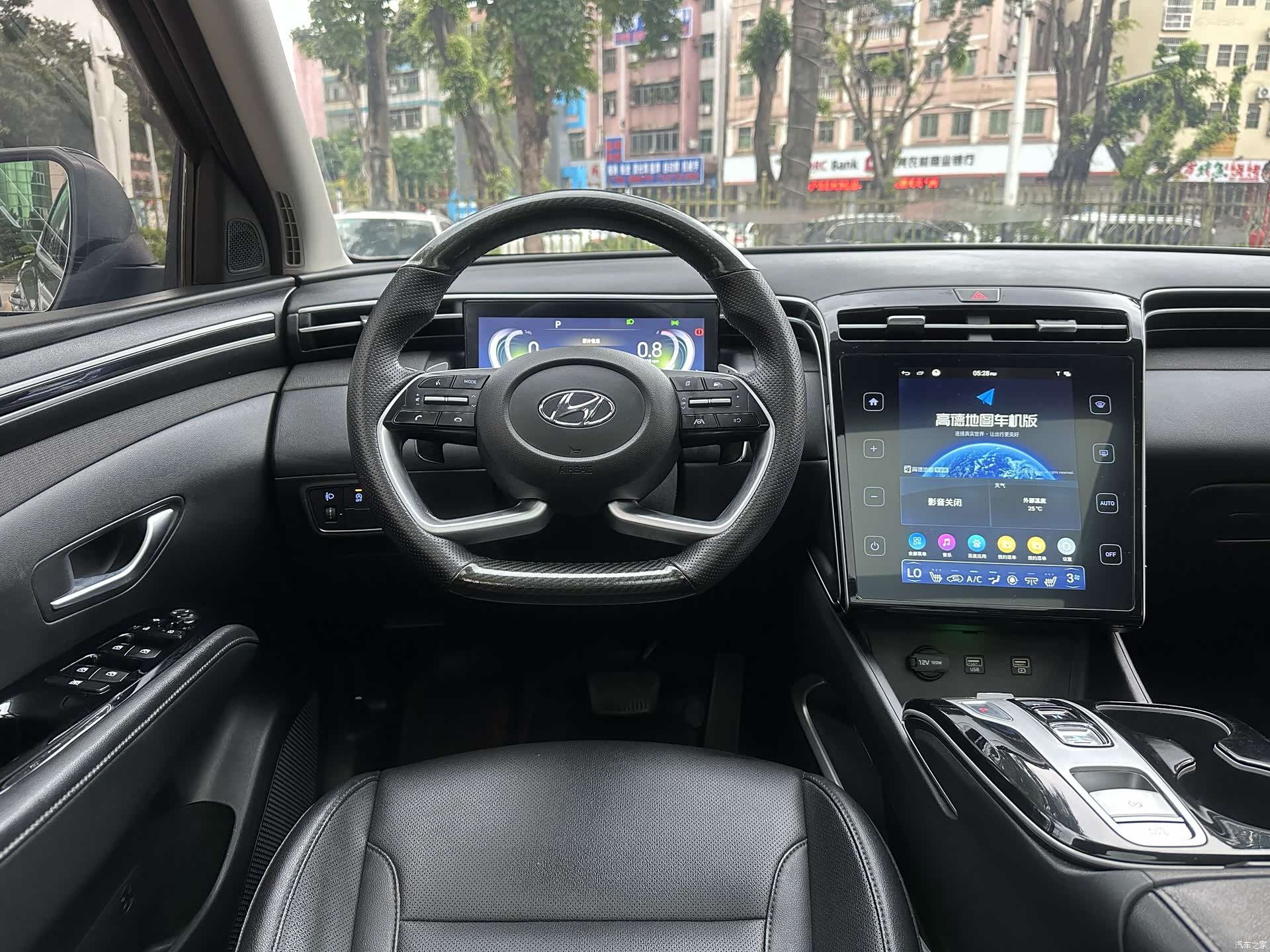 Hyundai Tucson L, 2023 10