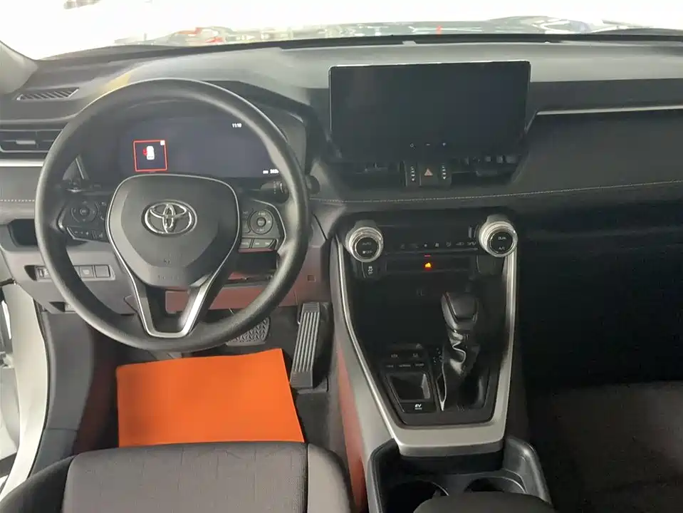 Toyota RAV4 Rongfang