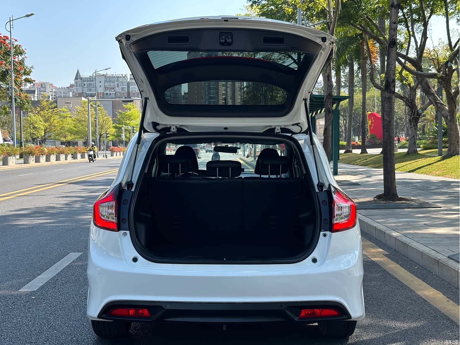 Honda Jade, 2014 7