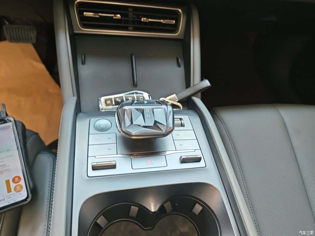 BYD Qin, 2025 10