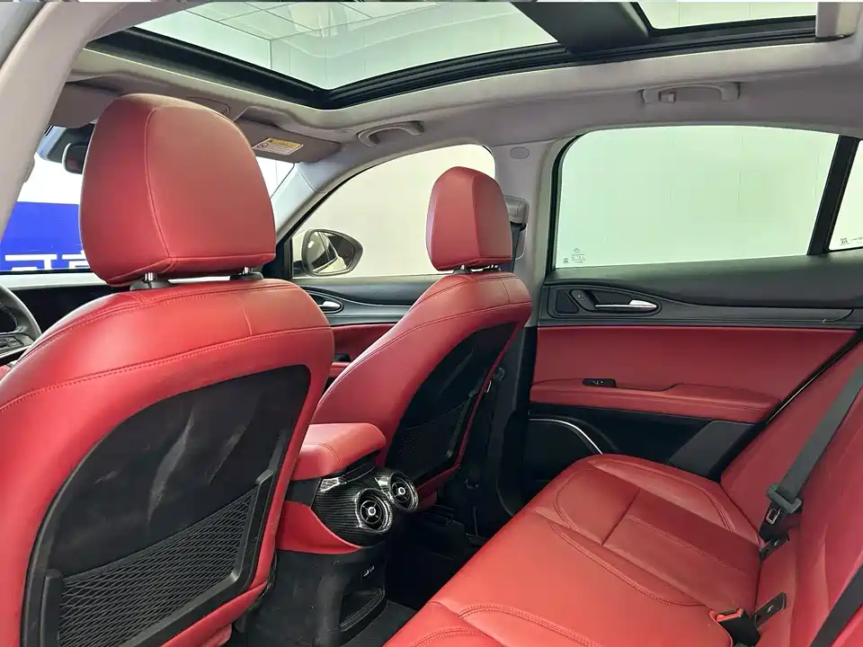 Alfa Romeo Stelvio Alfa Romeo Stelvio