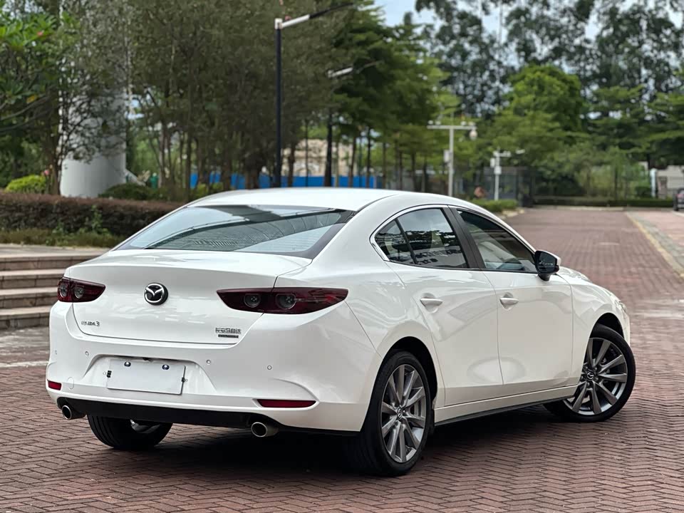 Mazda 3 Angkesaila