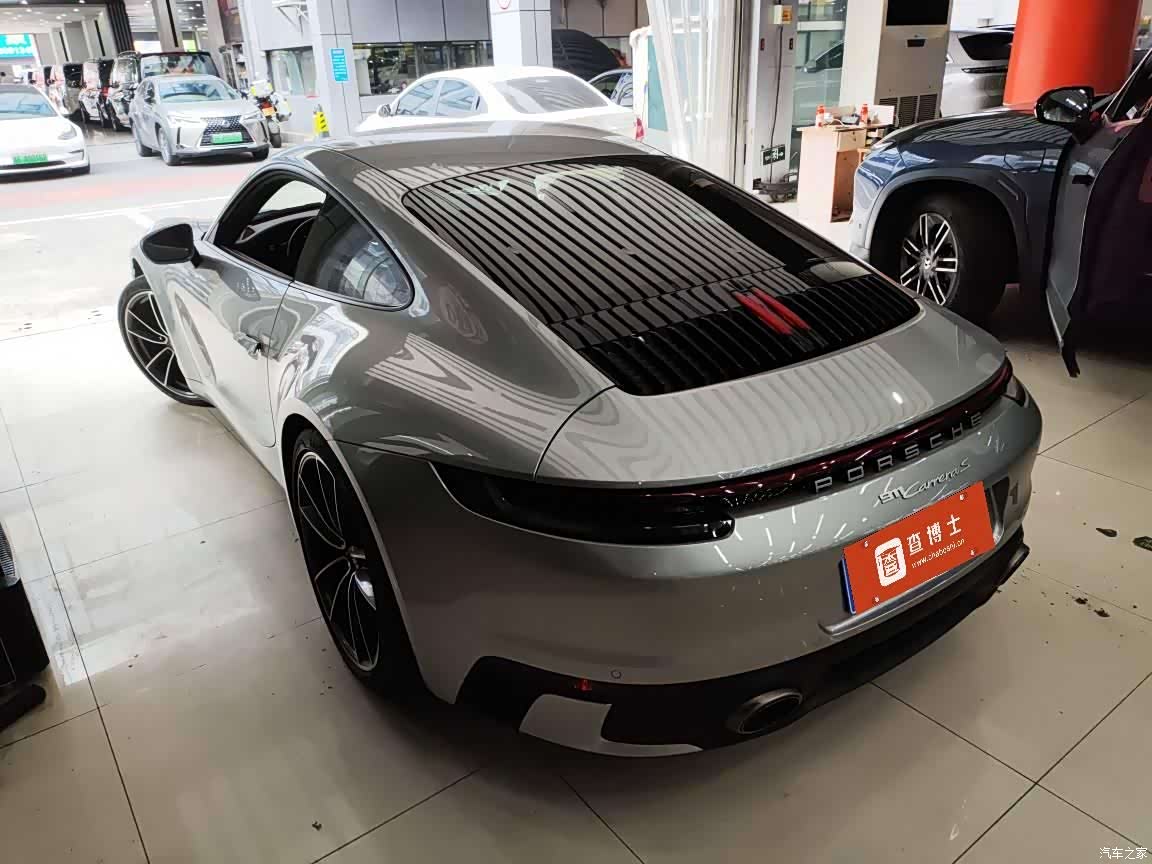 Porsche 911, 2023 4