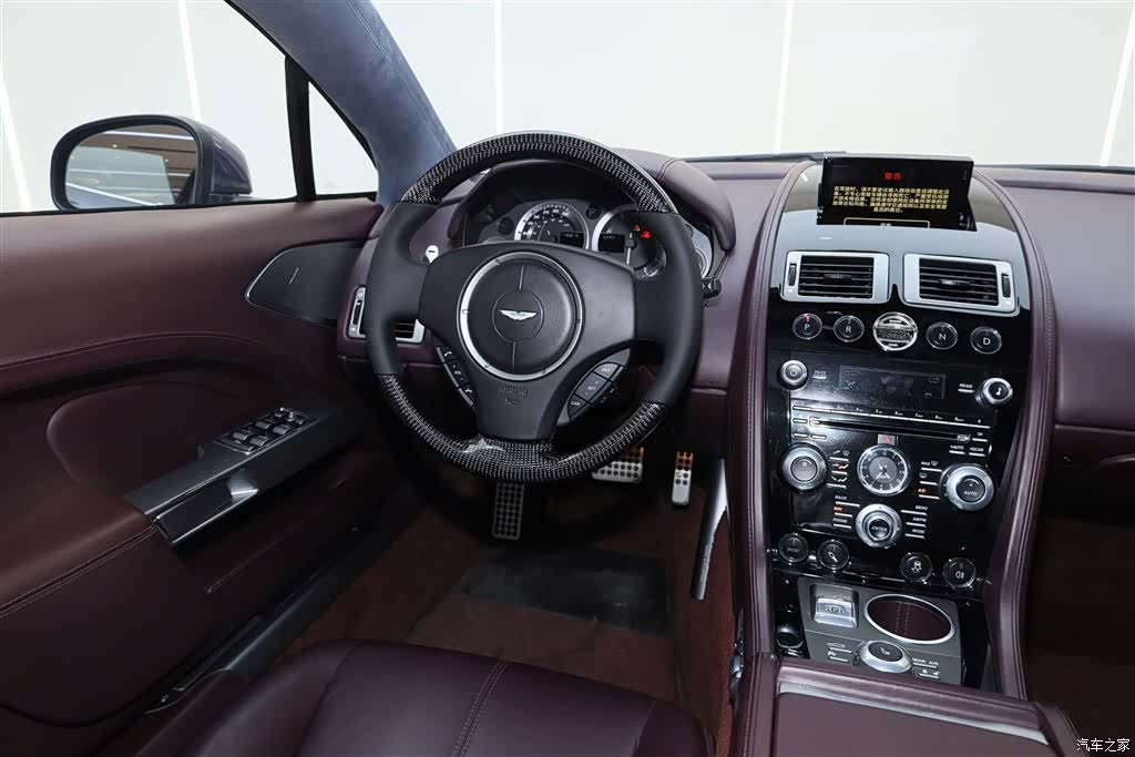 Aston Martin Rapide, 2013 24