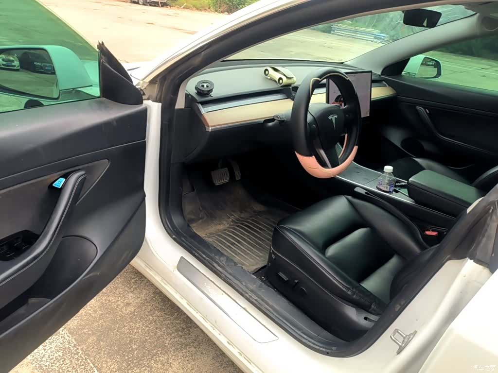 Tesla Model 3, 2020 16