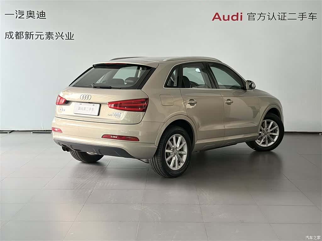 Audi Q3, 2013 4