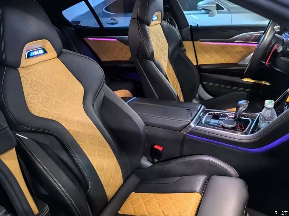 BMW M8, 2021 все фото