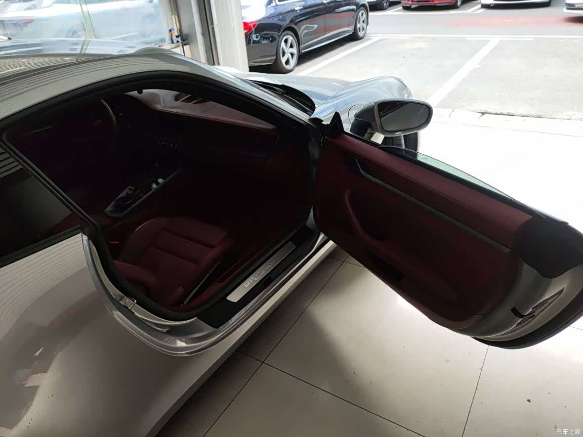 Porsche 911, 2023 12