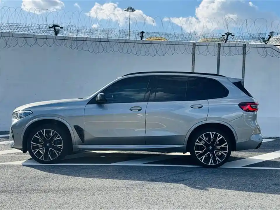BMW X5 M