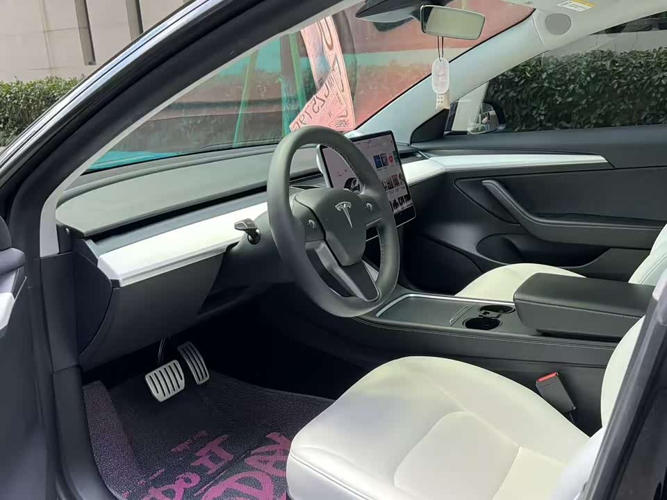 Tesla Model 3 Tesla Model 3