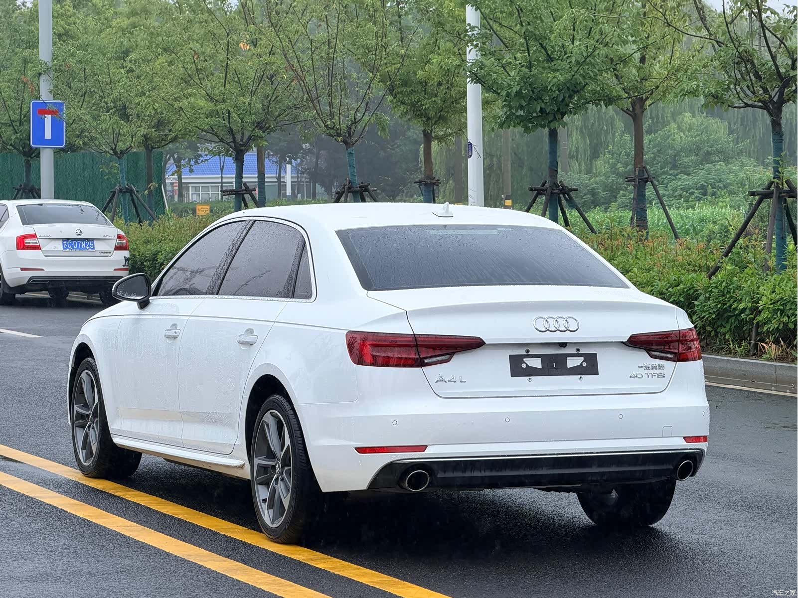 Audi A4L, 2018 9