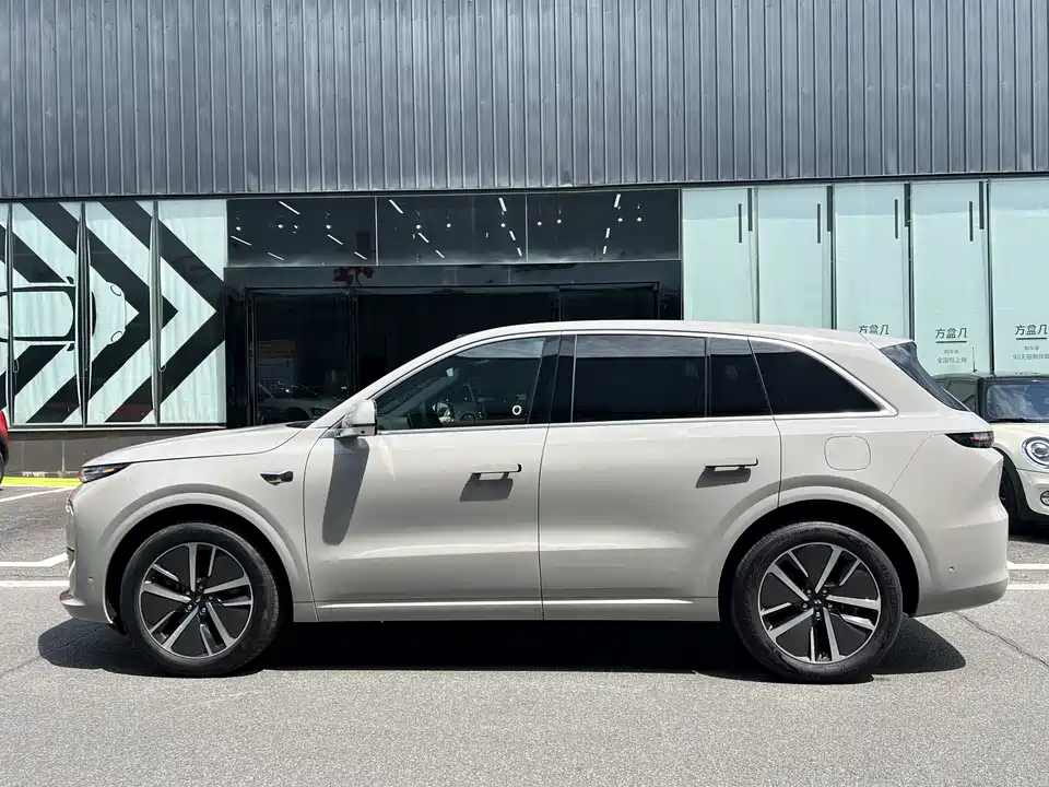 Li Auto Ideal L6