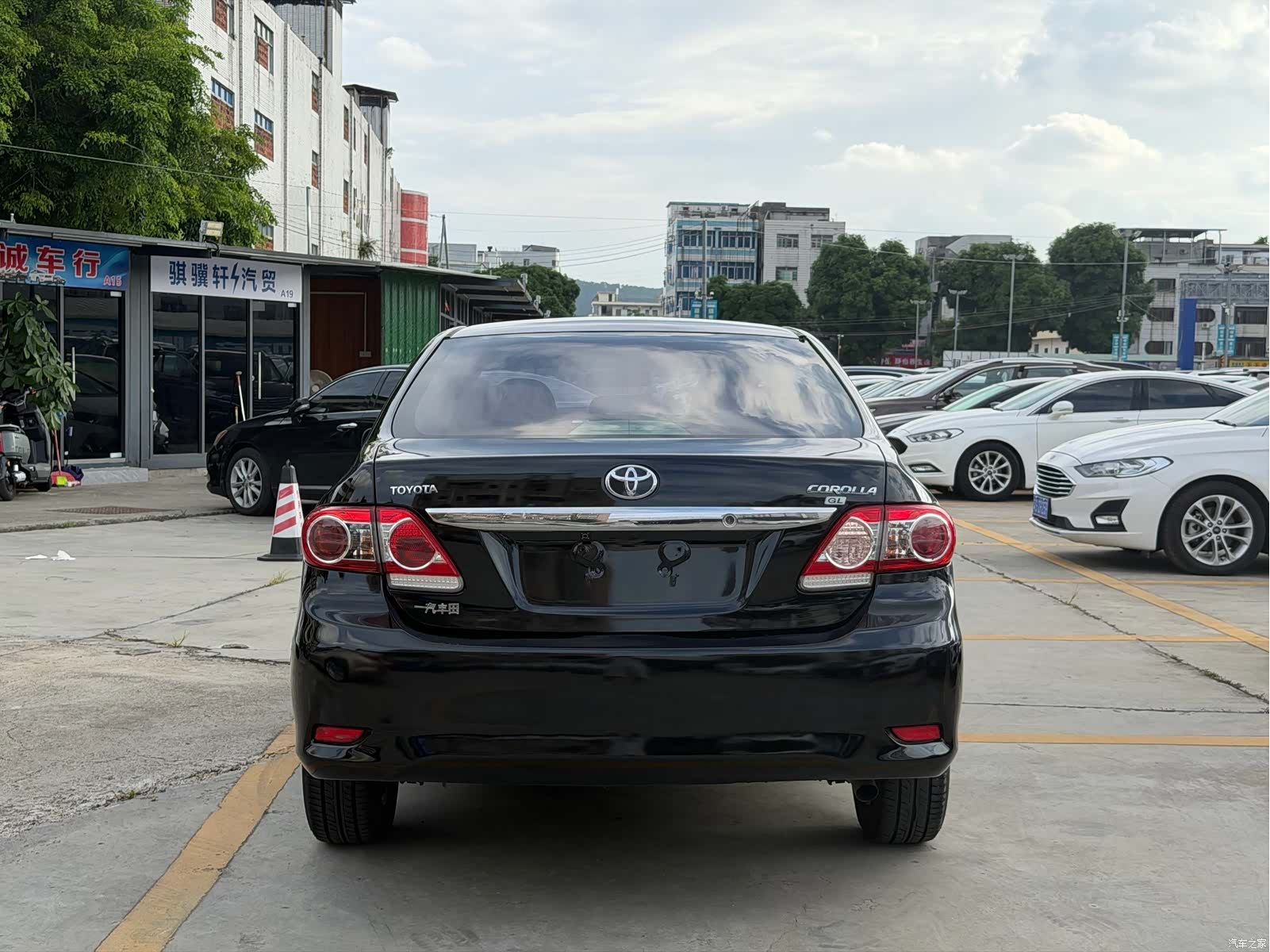 Toyota Corolla, 2013 все фото