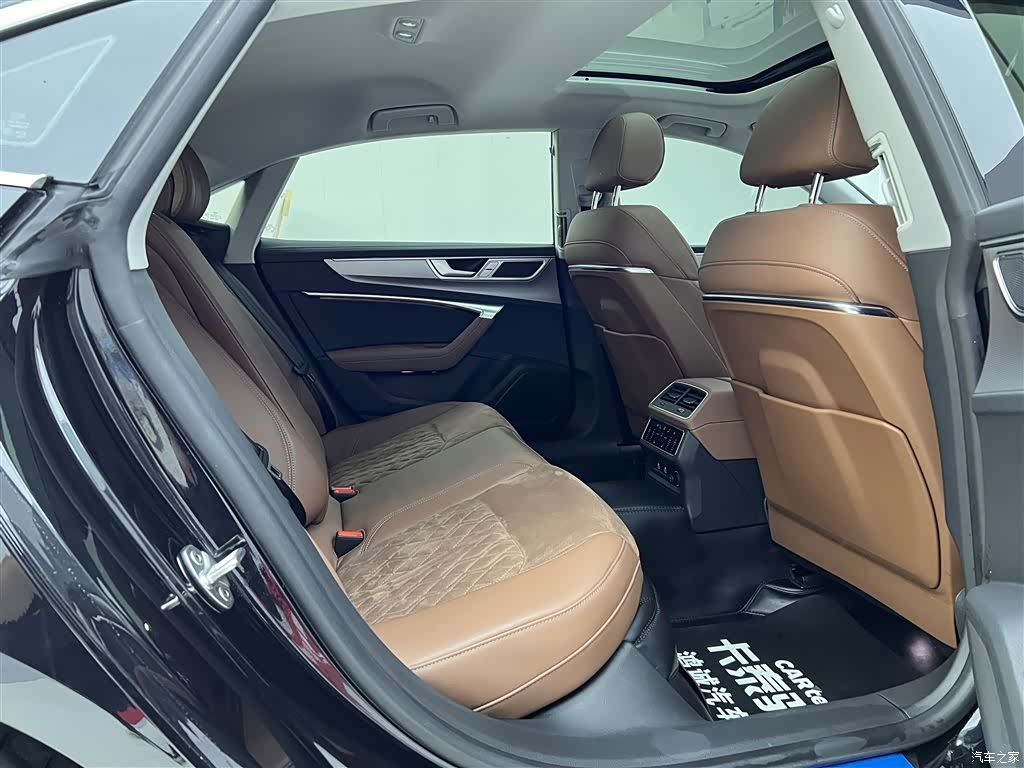 Audi A7L, 2024 25