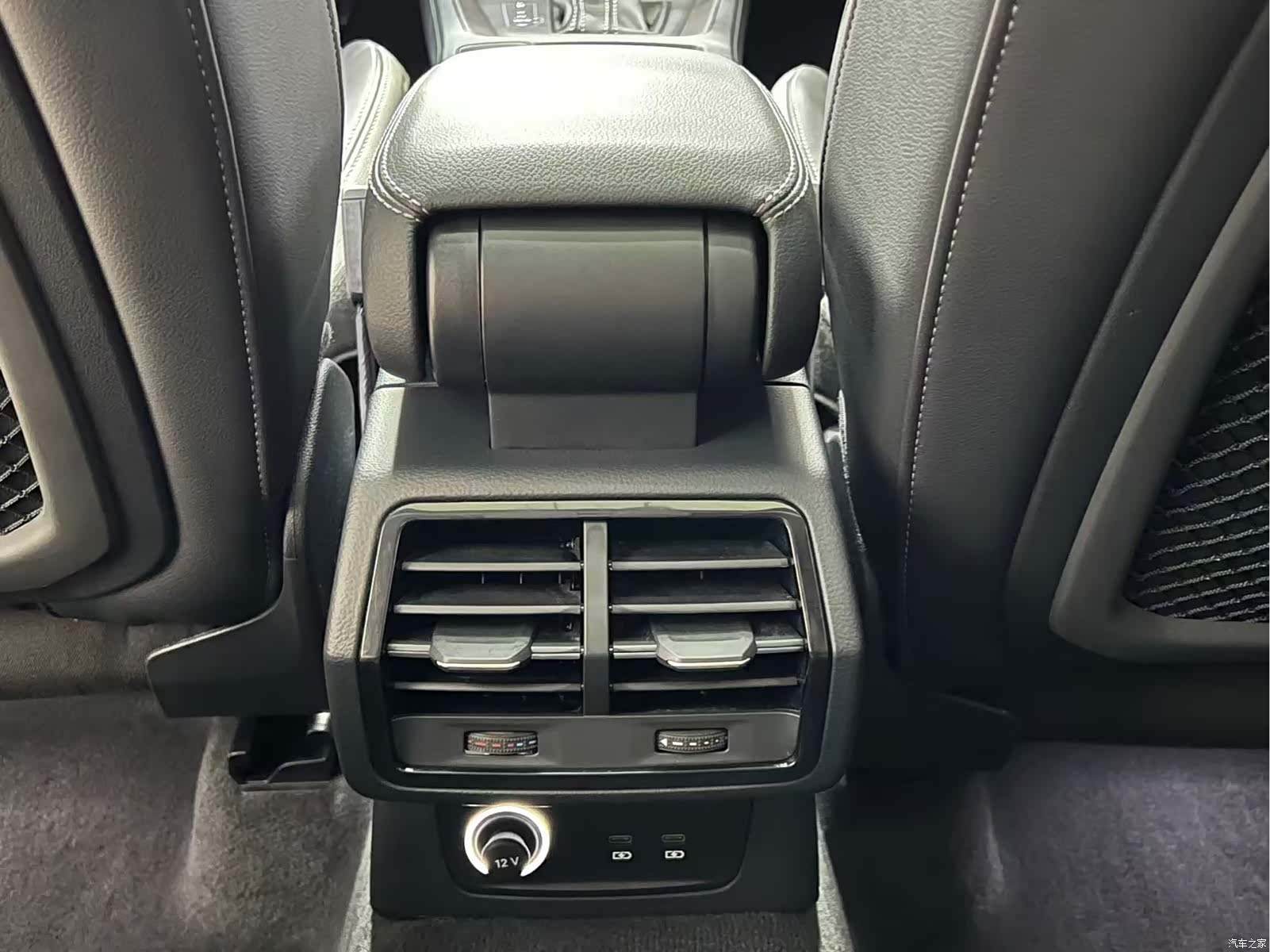 Audi Q3, 2022 8