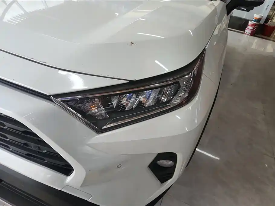 Toyota RAV4 Rongfang