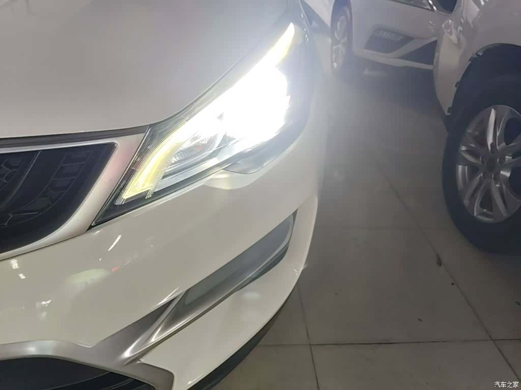 Geely Emgrand, 2018 24
