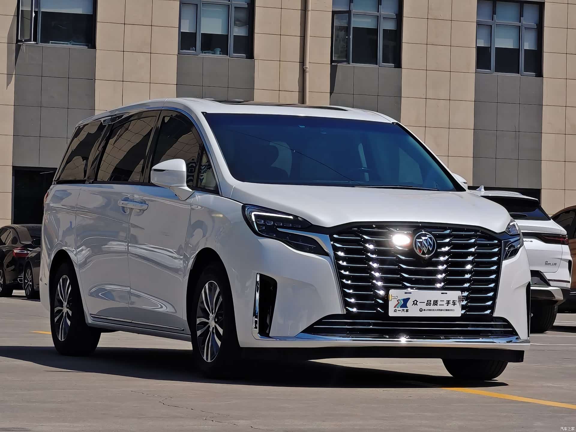 Buick GL8, 2024 3