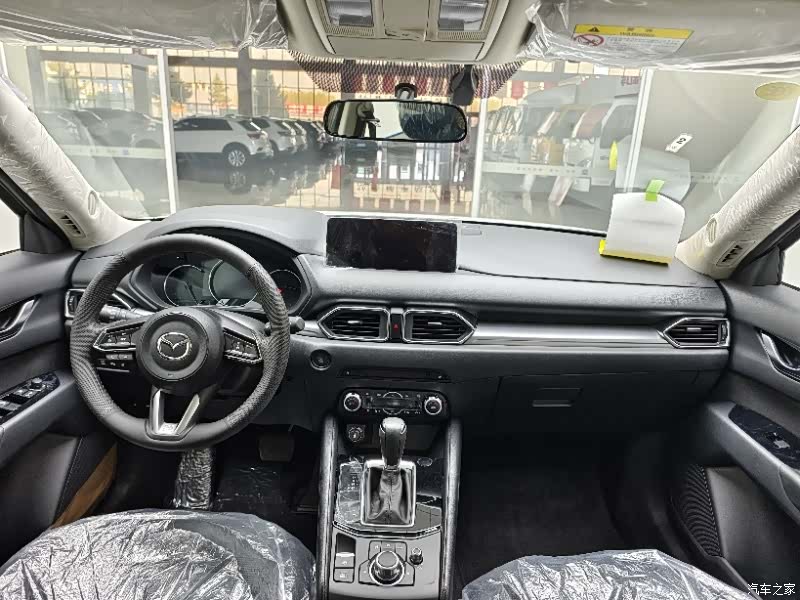 Mazda CX-5, 2025 все фото