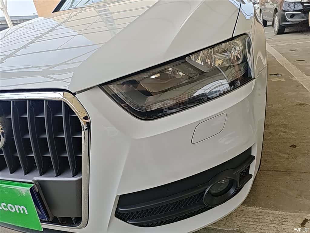 Audi Q3, 2015 24