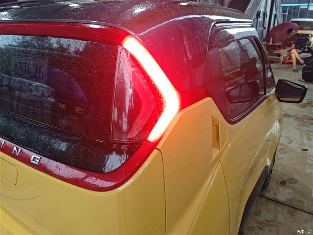 Wuling NanoEV, 2022 8